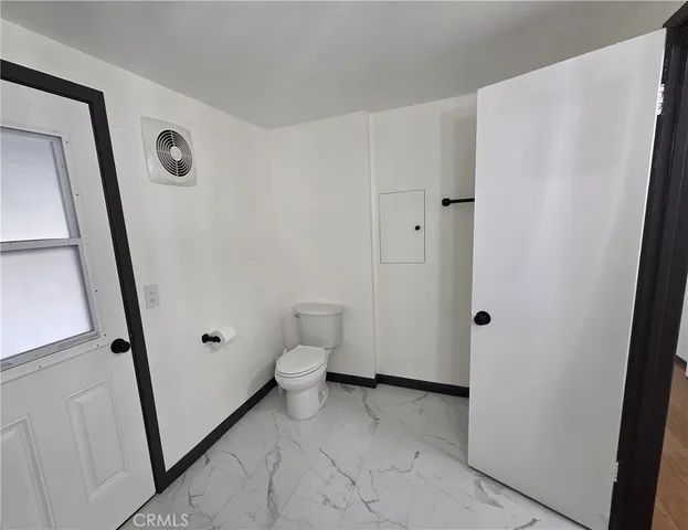 $4,500 | 16732 Busby Lane, Huntington Beach, CA 92647