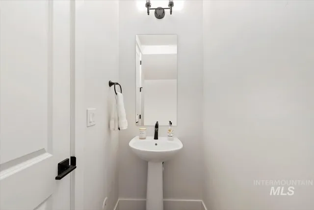 $429,880 | 720 South Calhoun Place, Star, ID 83669