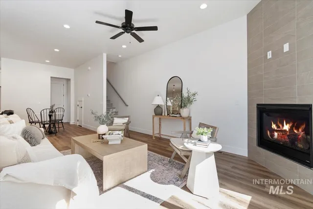 $429,880 | 720 South Calhoun Place, Star, ID 83669