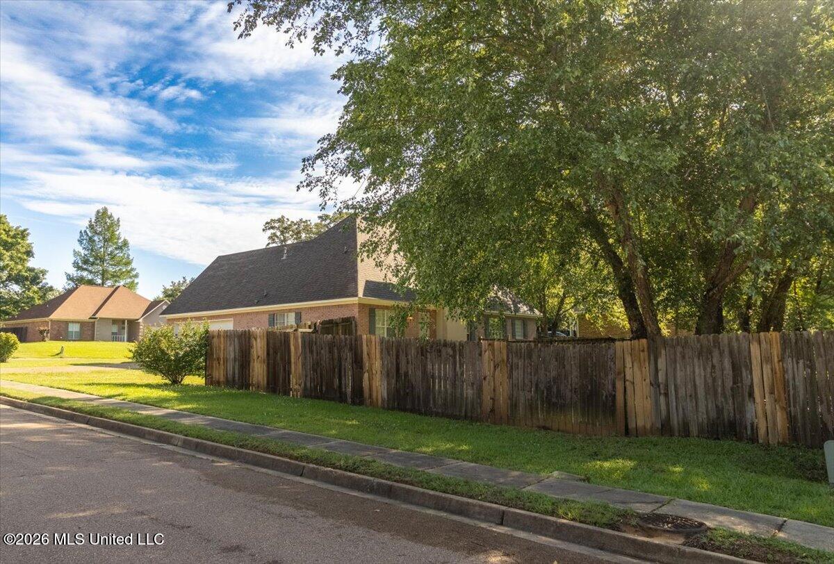 220 Moss Valley Circle Brandon, MS 39042 - Photo 5 of 26 28-220 Moss Valley-5