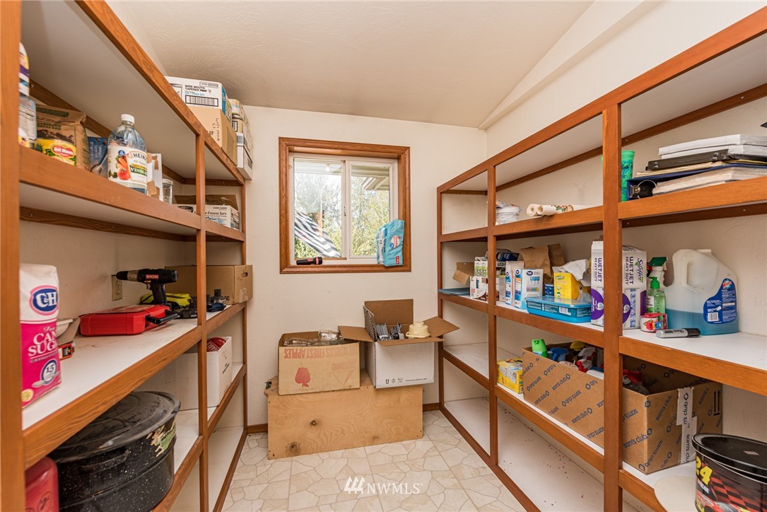 5200 South Old Mill Road Port Angeles, WA 98362 - Photo 11 of 40 Gallery Image 11