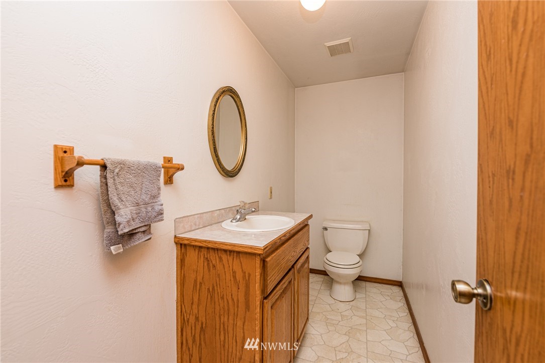 5200 South Old Mill Road Port Angeles, WA 98362 - Photo 29 of 40 Gallery Image 29