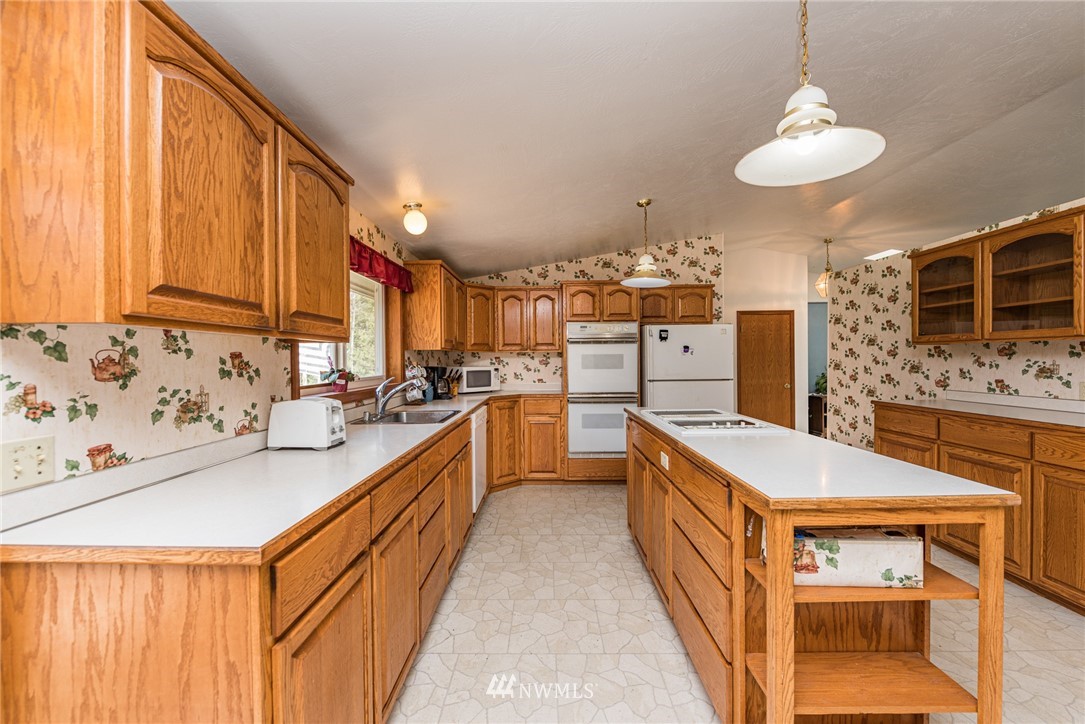 5200 South Old Mill Road Port Angeles, WA 98362 - Photo 8 of 40 Gallery Image 8