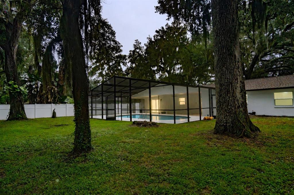 611 Rooks Road Seffner, FL 33584 - Photo 27 of 32 Gallery Image 27