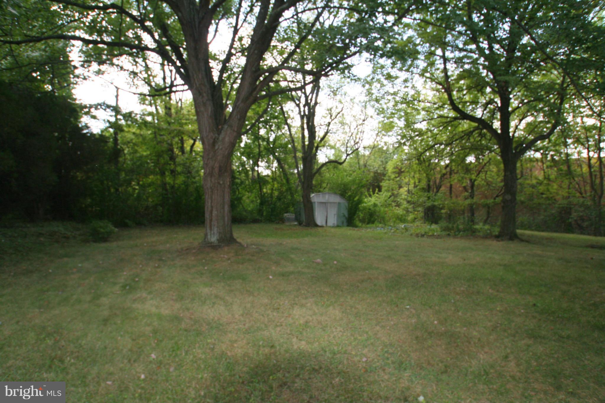 7507 Remoor Road Baltimore, MD 21207 - Photo 5 of 5 Large, level lot