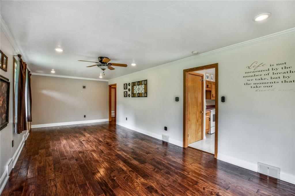 539 Steiner Bridge Road Valencia, PA 16059 - Photo 10 of 25