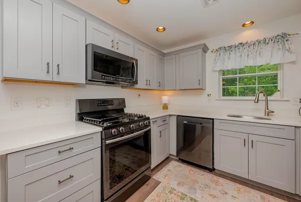 $255,000 | 15 Tampa Drive, Unit C, Rochester, NH 03867