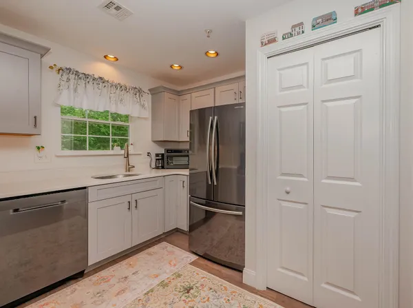 $255,000 | 15 Tampa Drive, Unit C, Rochester, NH 03867