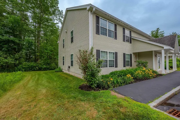 $255,000 | 15 Tampa Drive, Unit C, Rochester, NH 03867