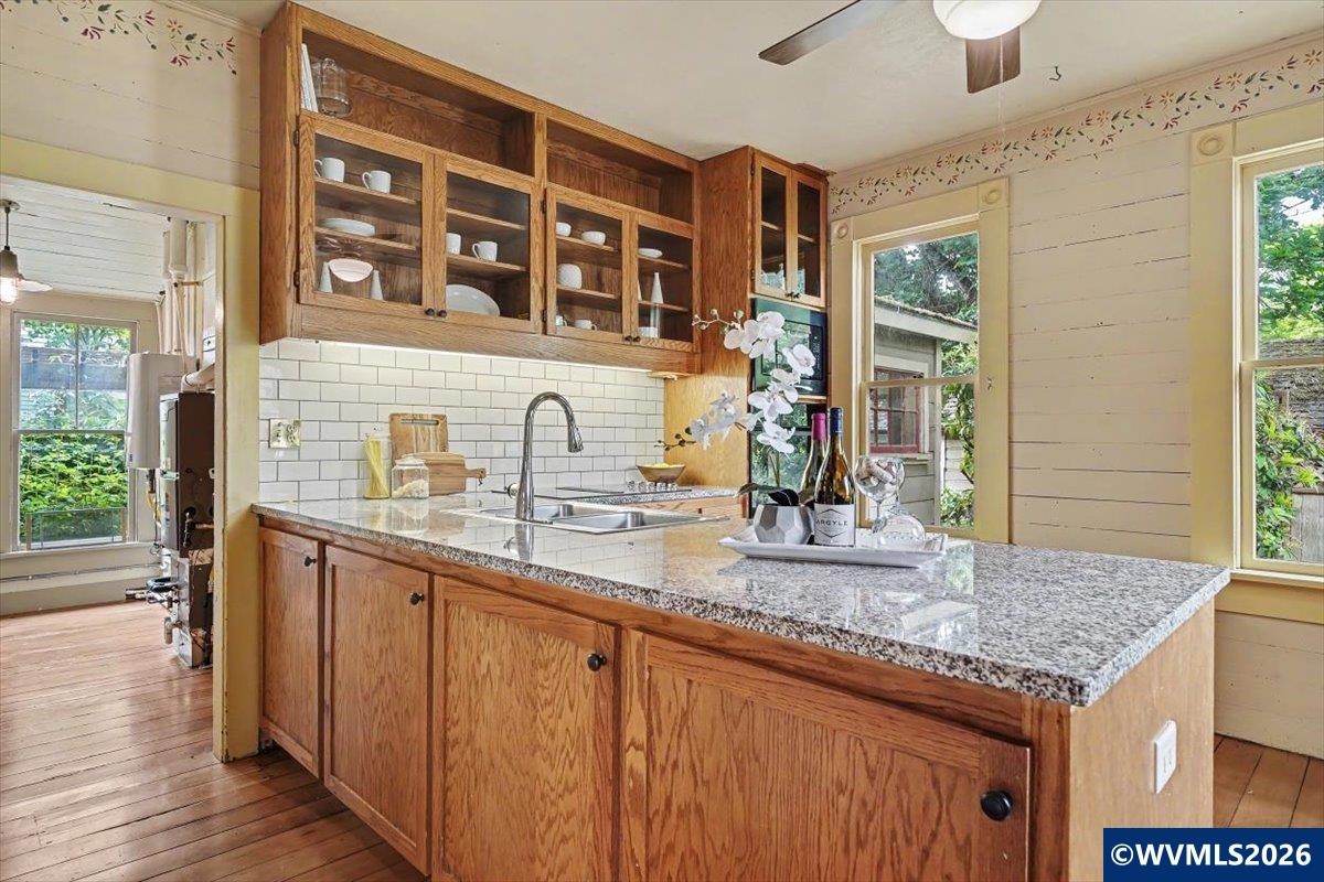 404 Southwest 6th Street Corvallis, OR 97333 - Photo 14 of 49