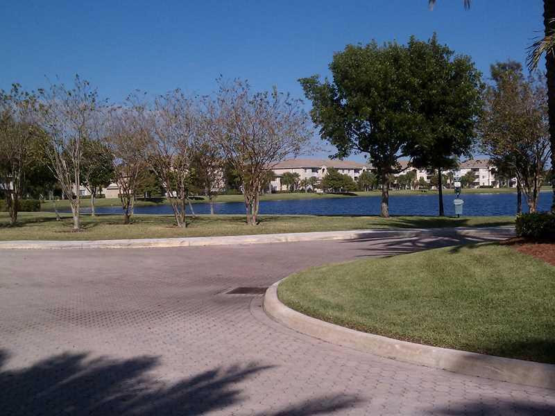 5061 Wiles Road, Unit 201 Pompano Beach, FL 33073 - Photo 12 of 18 Exterior Front