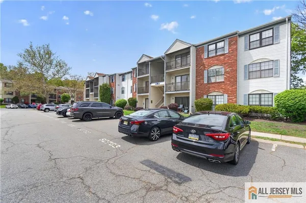 $2,400 | 343 Lancaster Court, Unit 2343, Piscataway, NJ 08854