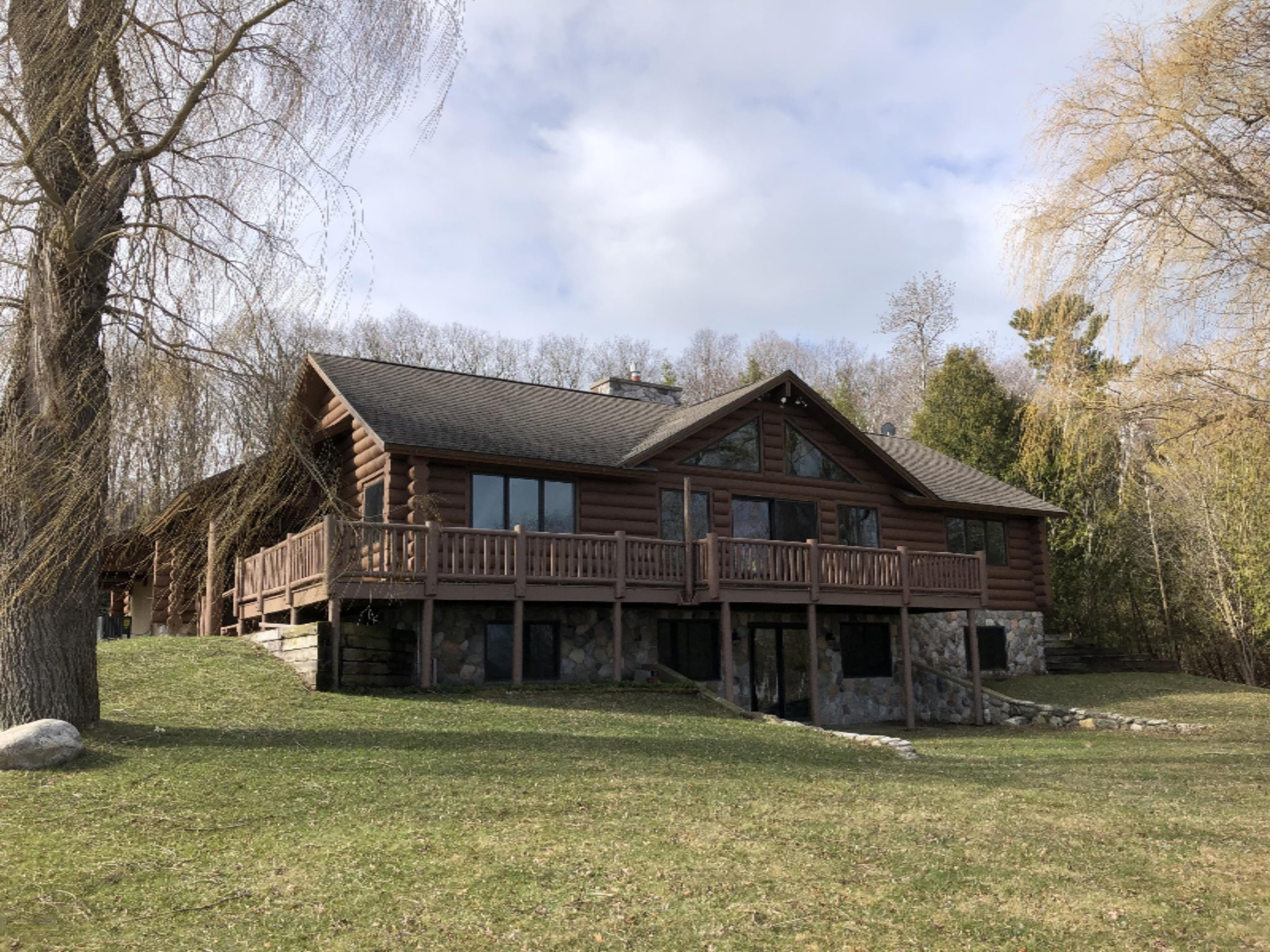2536 Crescent Beach Rd, Onekama