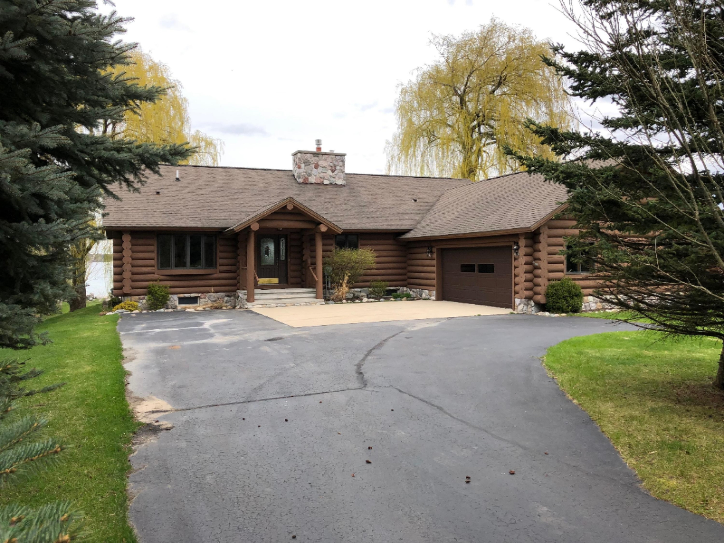 2536 Crescent Beach Road Manistee, MI 49660 - Photo 47 of 55 Paved Driveway