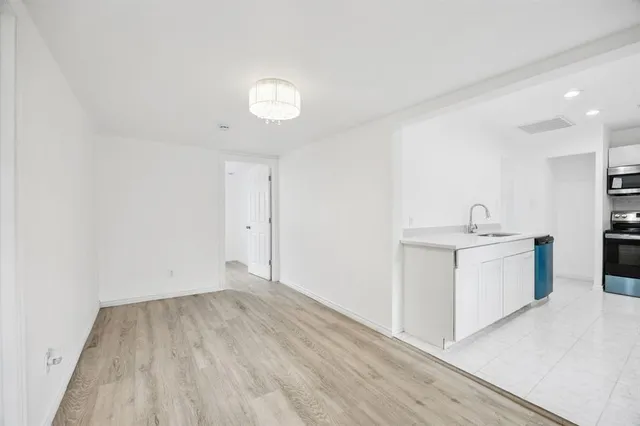 $269,999 | 1559 East Ohio Avenue, Dallas, TX 75216