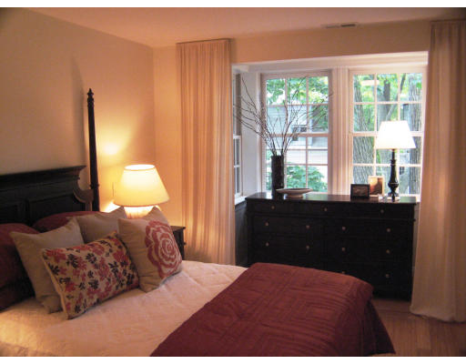 21 Roberts Road, Unit 21 Cambridge, MA 02138 - Photo 14 of 14