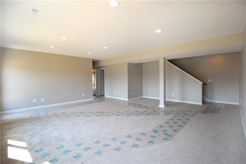 6 Maple Ridge Drive Columbus, IN 47201 - Photo 15 of 18 Gallery Image 15