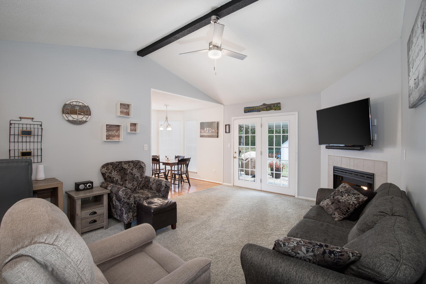 2826 Penney Lane Crestview, FL 32539 - Photo 5 of 22 a living room with furniture and a flat screen tv
