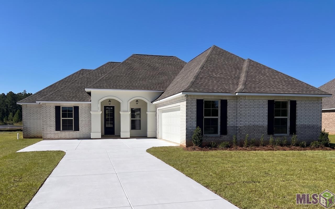 Brand NEW Move-in Ready Home!!