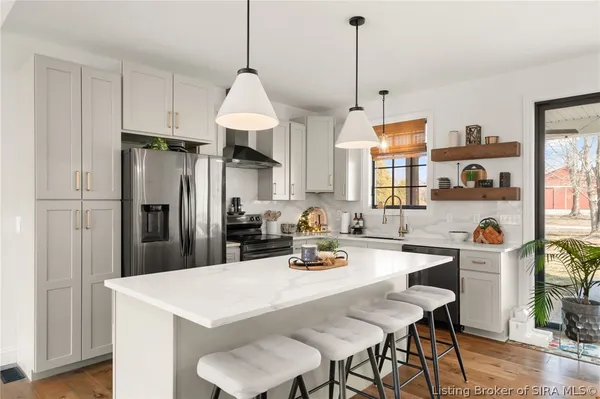 $669,900 | 4604 North Bogardus Road, Austin, IN 47102