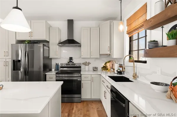 $669,900 | 4604 North Bogardus Road, Austin, IN 47102