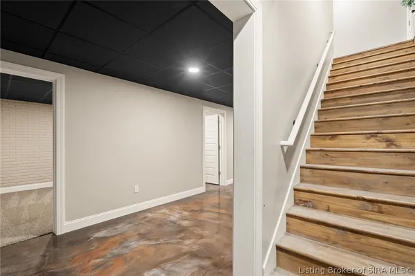 $669,900 | 4604 North Bogardus Road, Austin, IN 47102