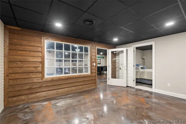 $669,900 | 4604 North Bogardus Road, Austin, IN 47102