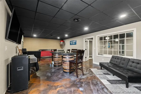 $669,900 | 4604 North Bogardus Road, Austin, IN 47102