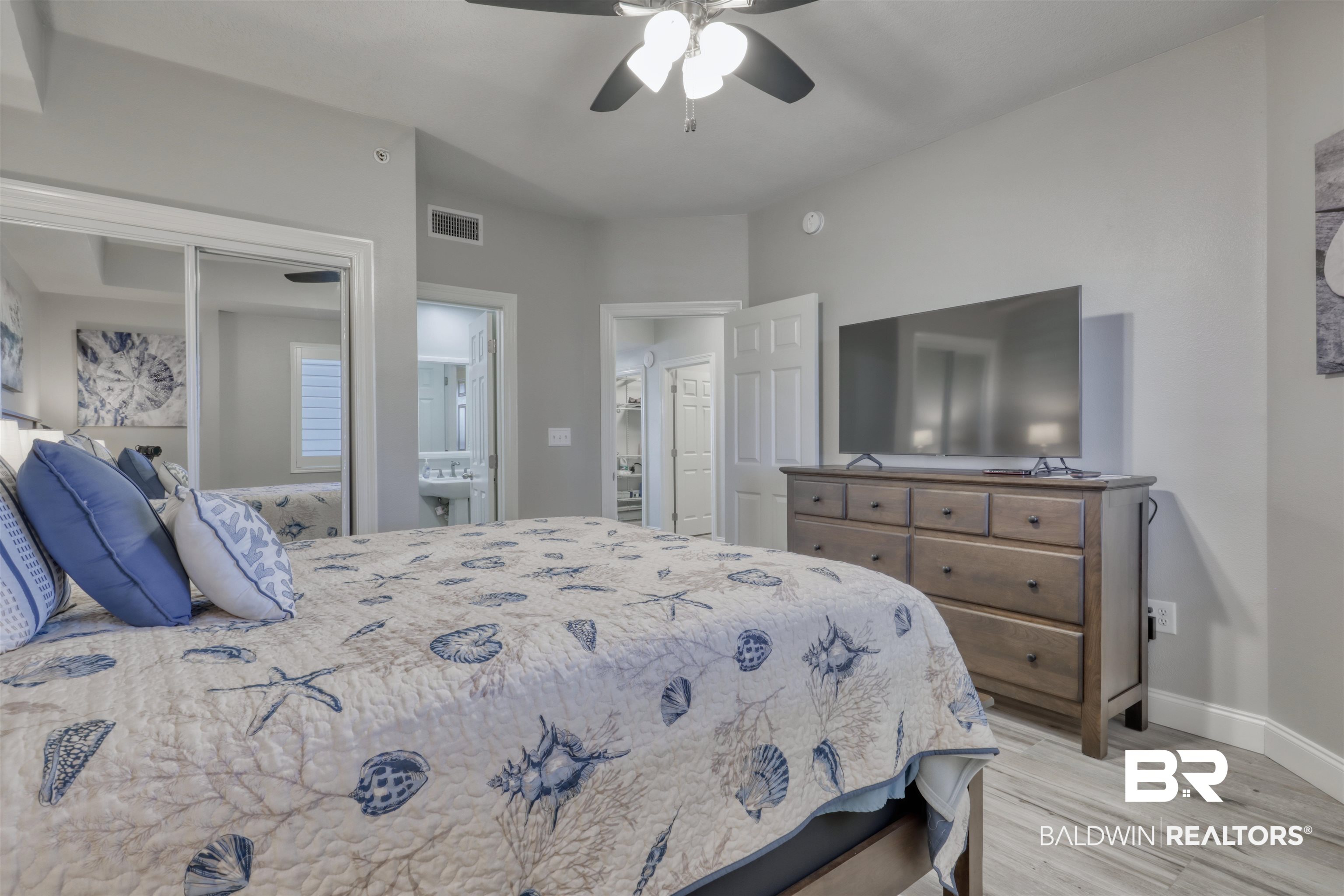 27800 Canal Road, Unit 403 & 404 Orange Beach, AL 36561 - Photo 15 of 39 Guest Bedroom #2