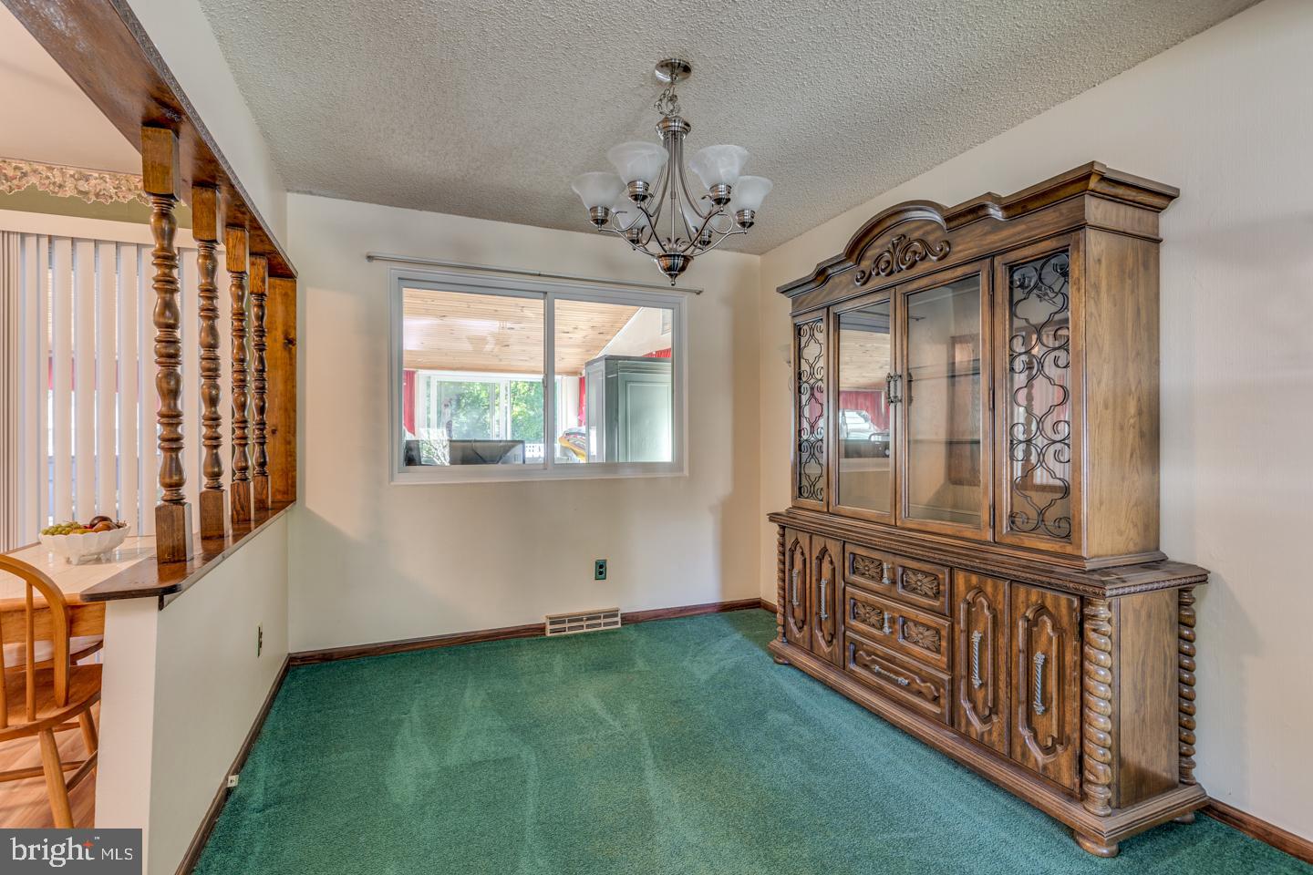 606 Jamestown Road Beverly, NJ 08010 - Photo 12 of 31