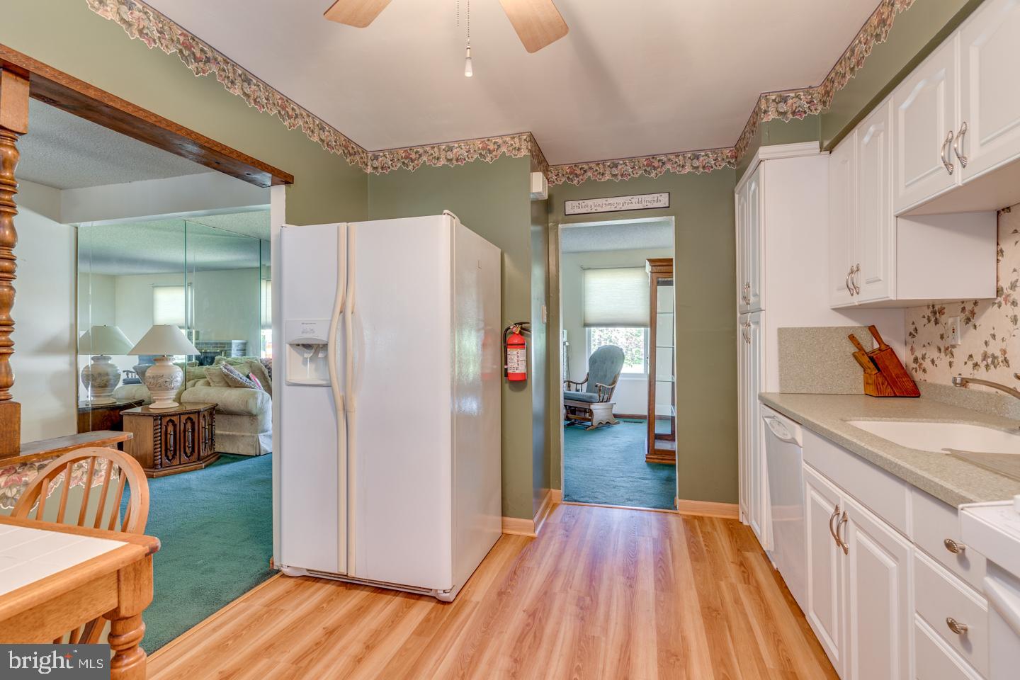 606 Jamestown Road Beverly, NJ 08010 - Photo 16 of 31