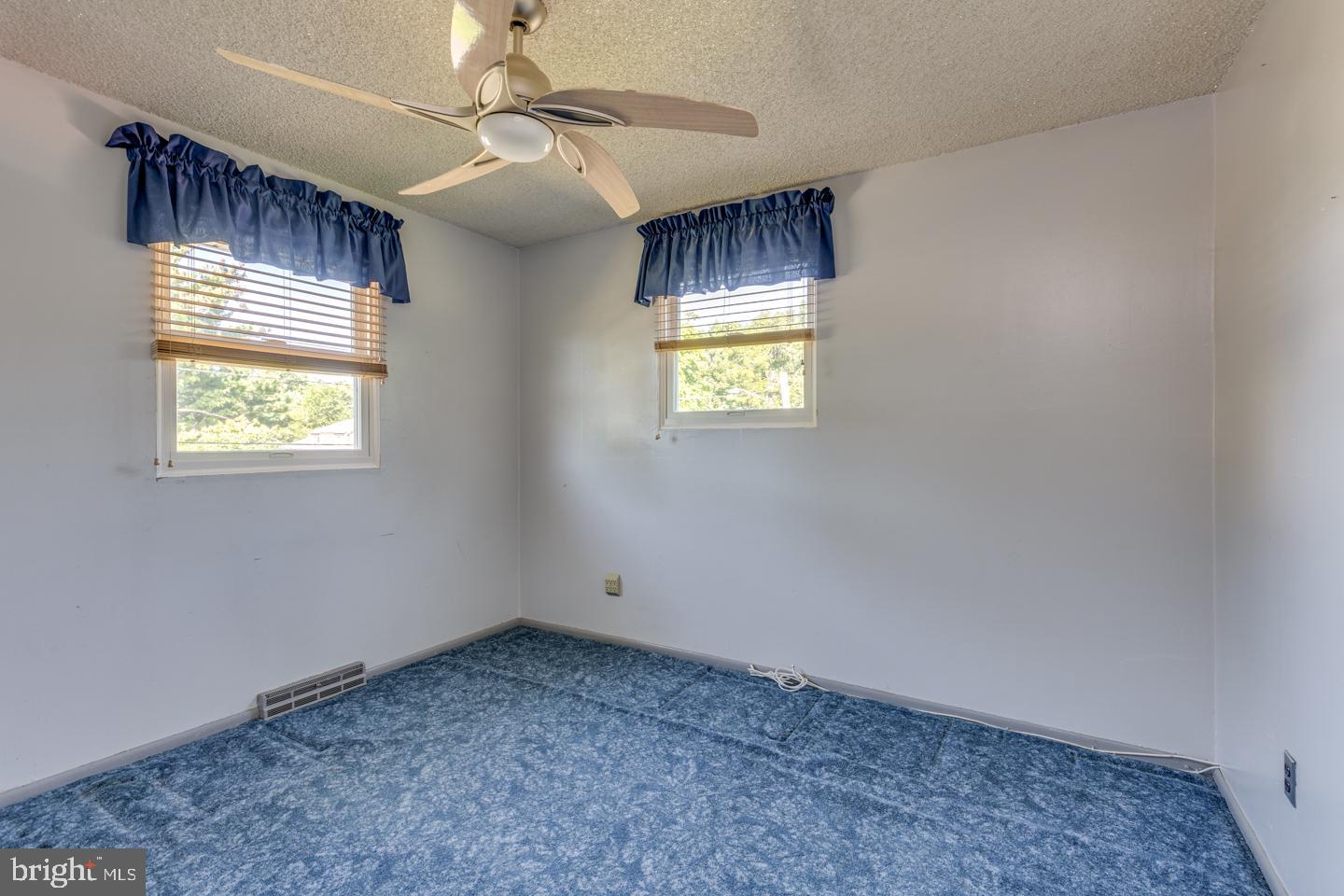 606 Jamestown Road Beverly, NJ 08010 - Photo 24 of 31