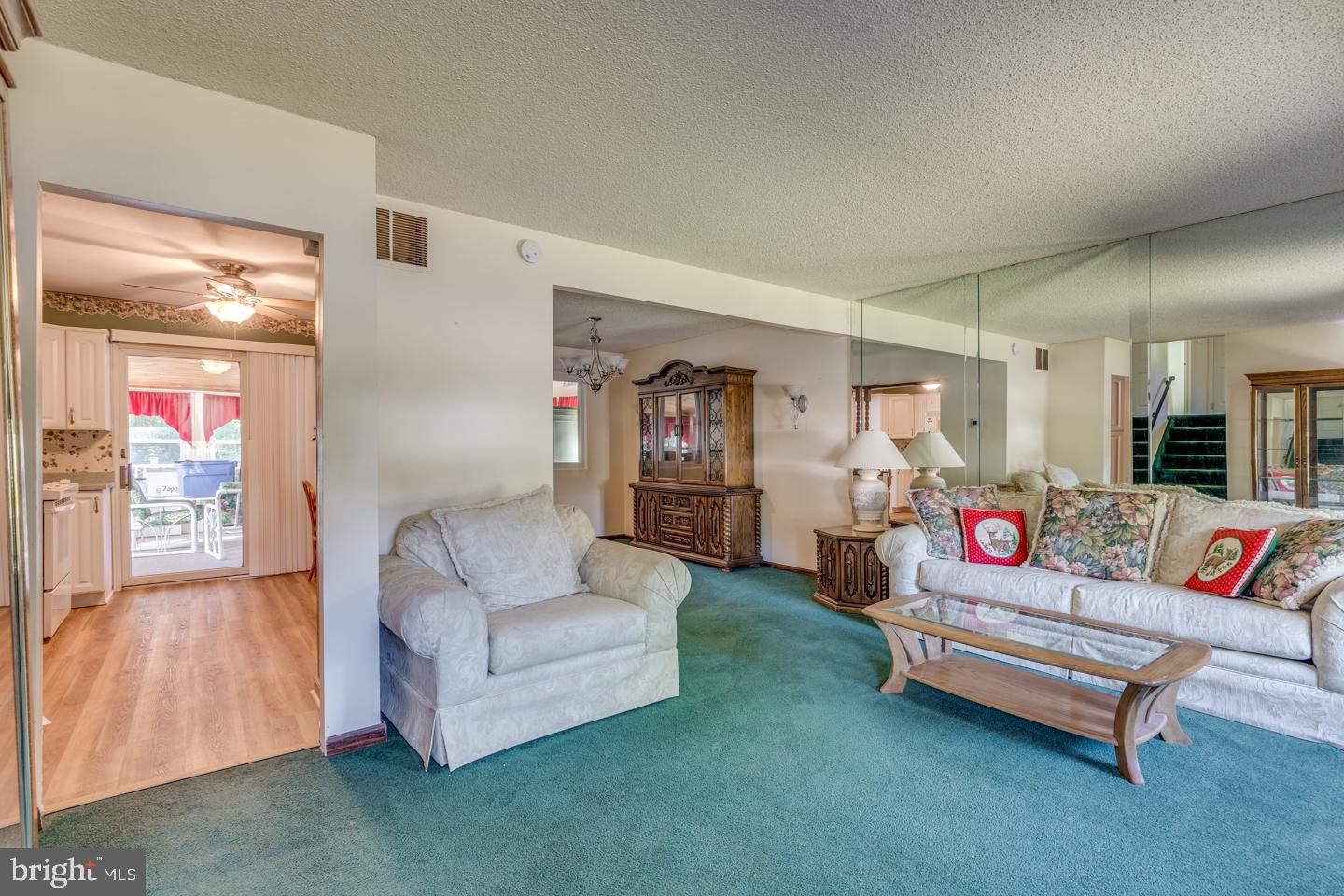 606 Jamestown Road Beverly, NJ 08010 - Photo 10 of 31