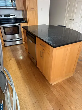 $4,500 | 37 Park Row, Unit 2, Wallington, NJ 07057