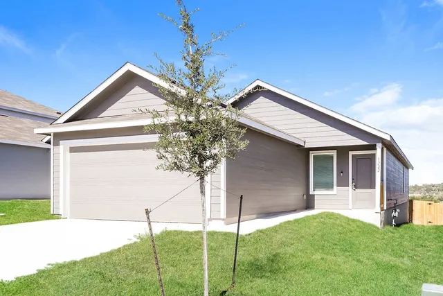 $1,499 | 3222 Roslyn Grist, San Antonio, TX 78245