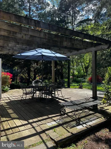 a view of a backyard of the house