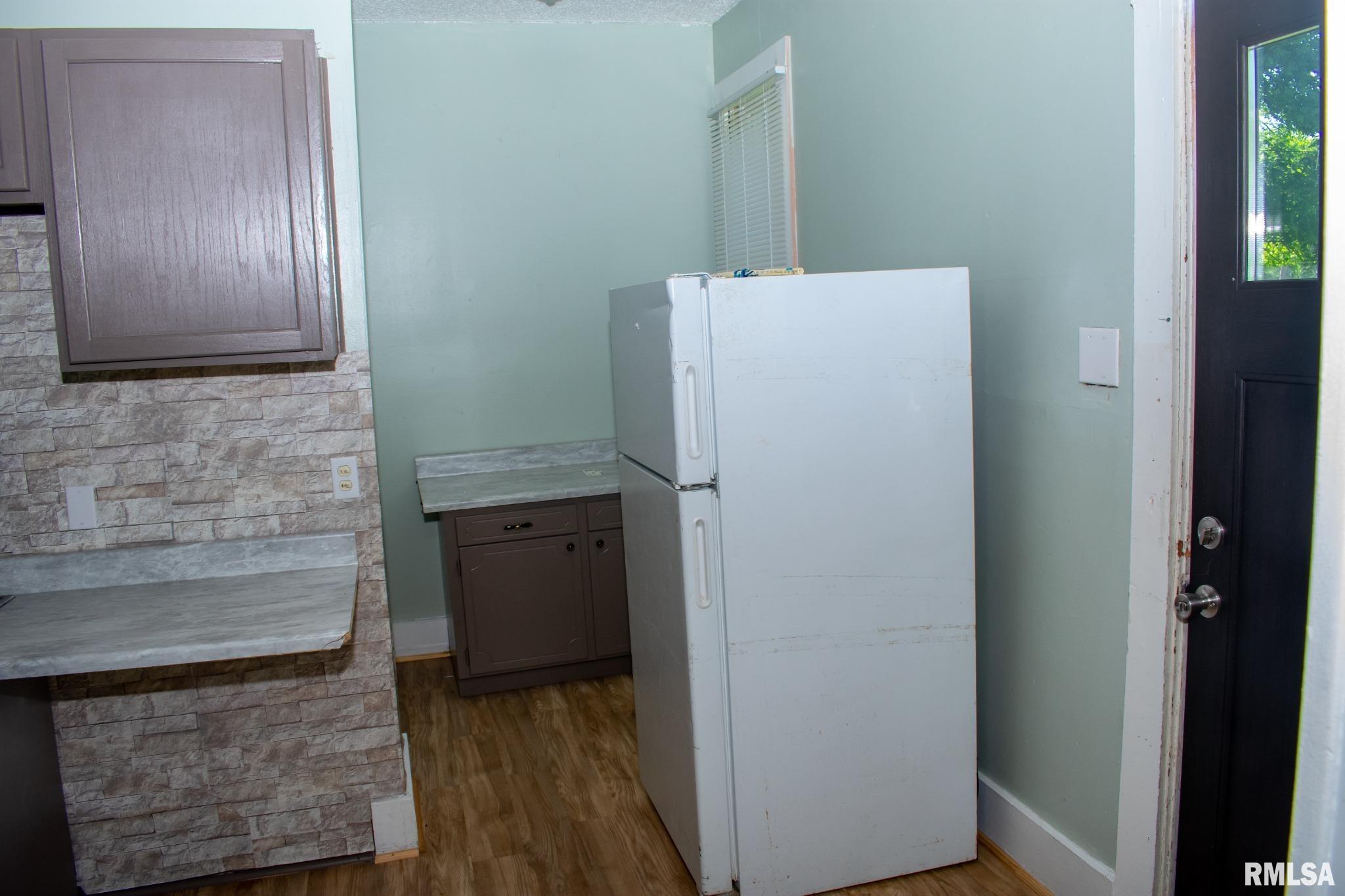 1524 East Prairie Avenue Decatur, IL 62521 - Photo 6 of 12