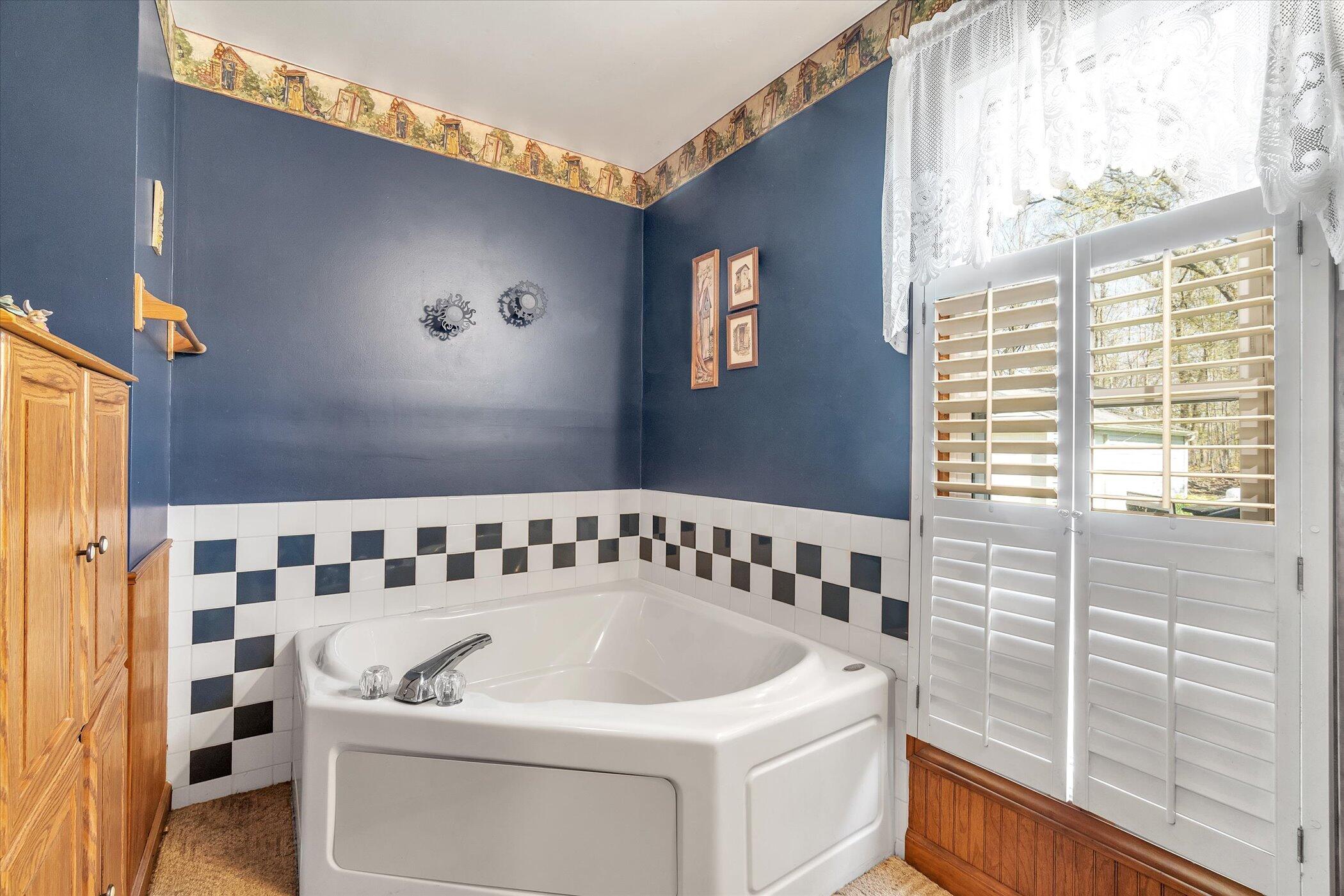 10694 Crawford Road Springport, MI 49284 - Photo 17 of 37 Main Bath