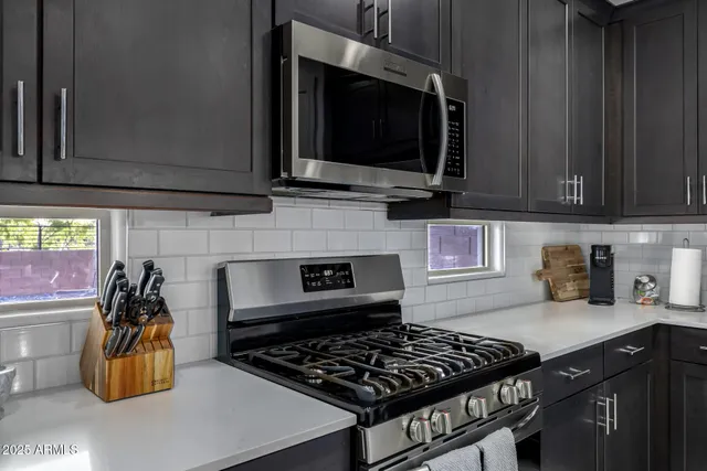 $2,600 | 4352 North 91st Glen, Phoenix, AZ 85037