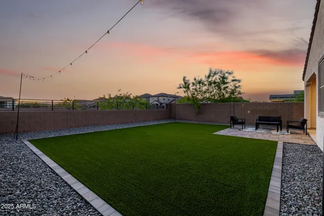 $2,600 | 4352 North 91st Glen, Phoenix, AZ 85037