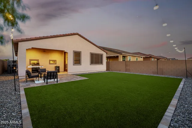$2,600 | 4352 North 91st Glen, Phoenix, AZ 85037