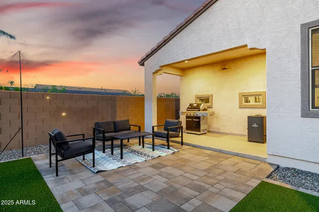 $2,600 | 4352 North 91st Glen, Phoenix, AZ 85037