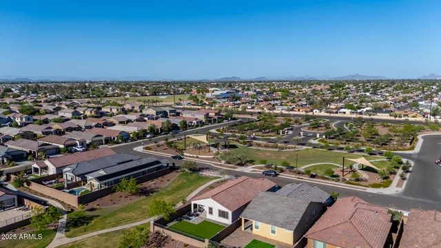 $2,600 | 4352 North 91st Glen, Phoenix, AZ 85037