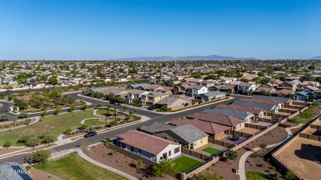 $2,600 | 4352 North 91st Glen, Phoenix, AZ 85037