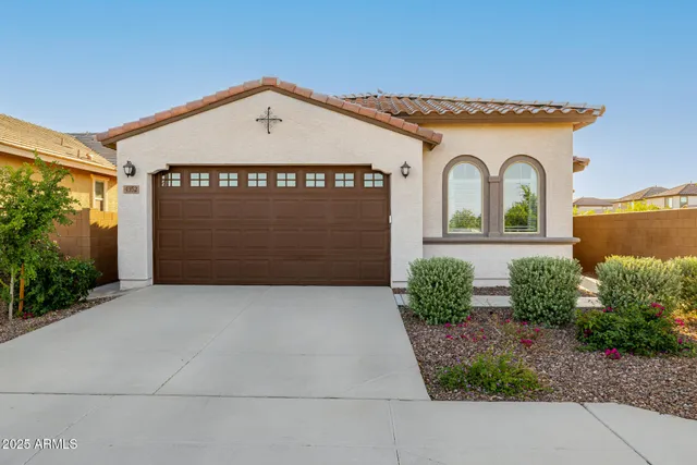 $2,600 | 4352 North 91st Glen, Phoenix, AZ 85037