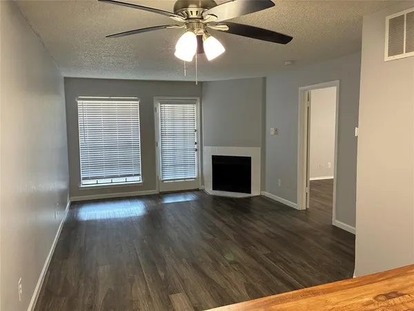 $1,350 | 6108 Abrams Road, Unit 306, Dallas, TX 75231