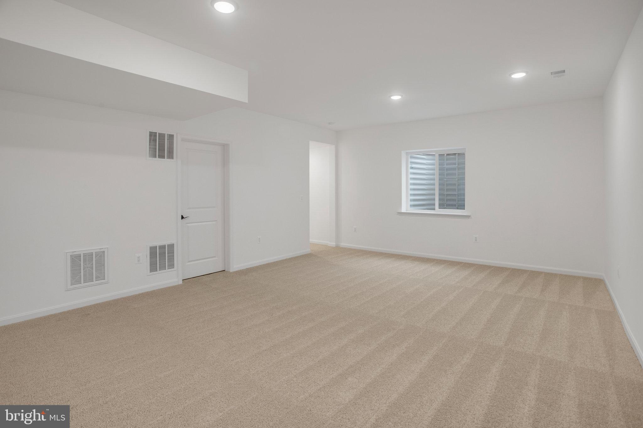 2005 Divot Drive Culpeper, VA 22701 - Photo 35 of 46 a view of an empty room with a window