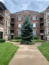 $1,495 | 439 East Oakwood Boulevard, Unit 53, Chicago, IL 60653