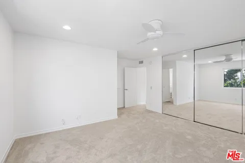 $599,000 | 18333 Hatteras Street, Unit 77, Tarzana, CA 91356