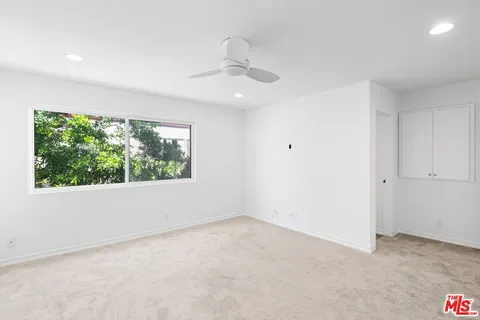 $599,000 | 18333 Hatteras Street, Unit 77, Tarzana, CA 91356